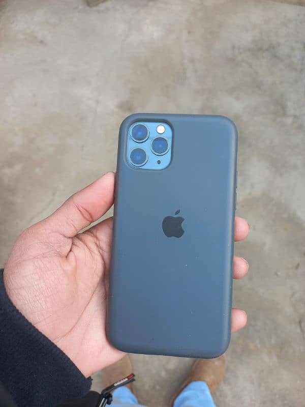 iPhone 11 pro 7