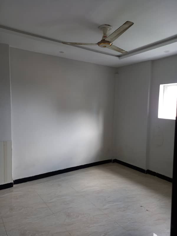 1 Bedroom Unfurnished Apartment Available For Rent in E/11/4 7