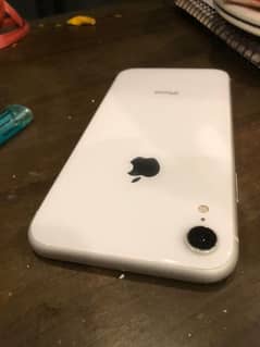 iPhone XR Factory Unlock Fresh