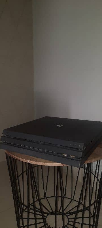 PS4 PRO - 1TB - NON JB - FROM SAUDI ARABIA - 2 CONTROLLERS 5 GAMES 0