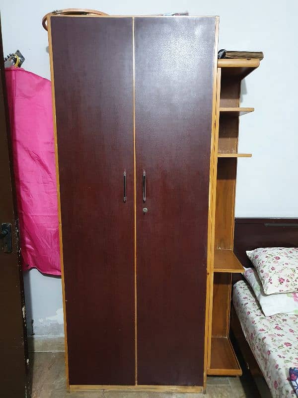 Double door cupboard with side rack 0