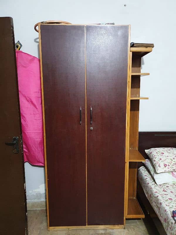 Double door cupboard with side rack 1