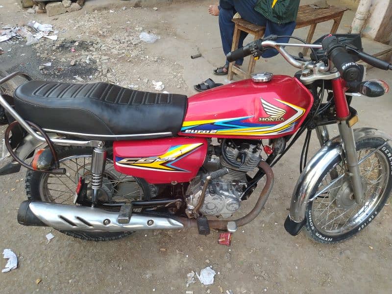 Honda CG 125 for sale in Karachi 3