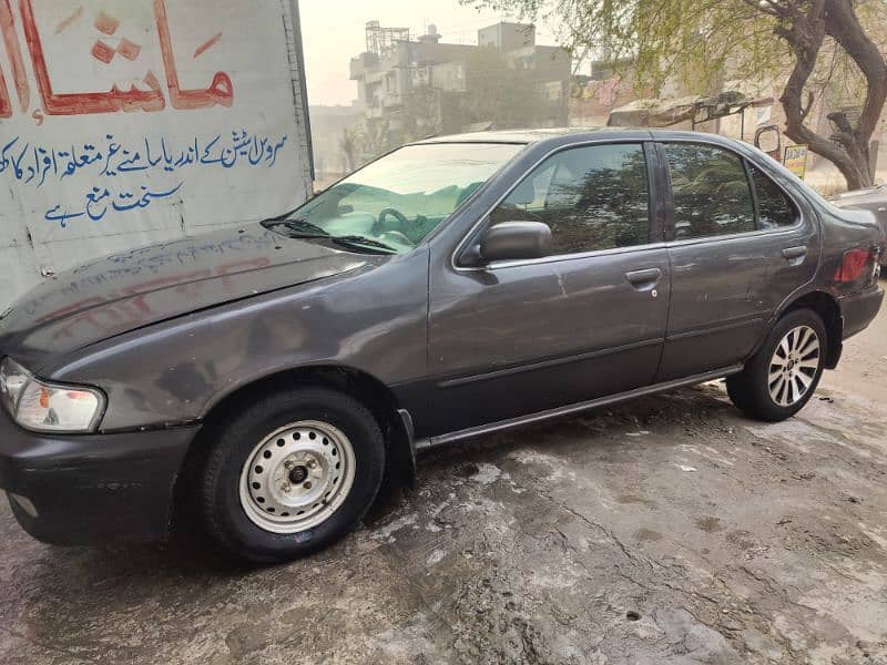 Nissan Sunny 2004 1