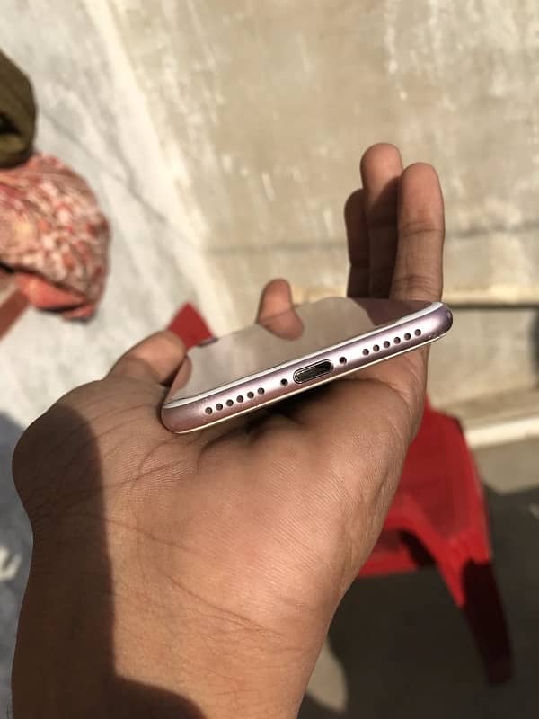 IPhone 7 Non PTA 5