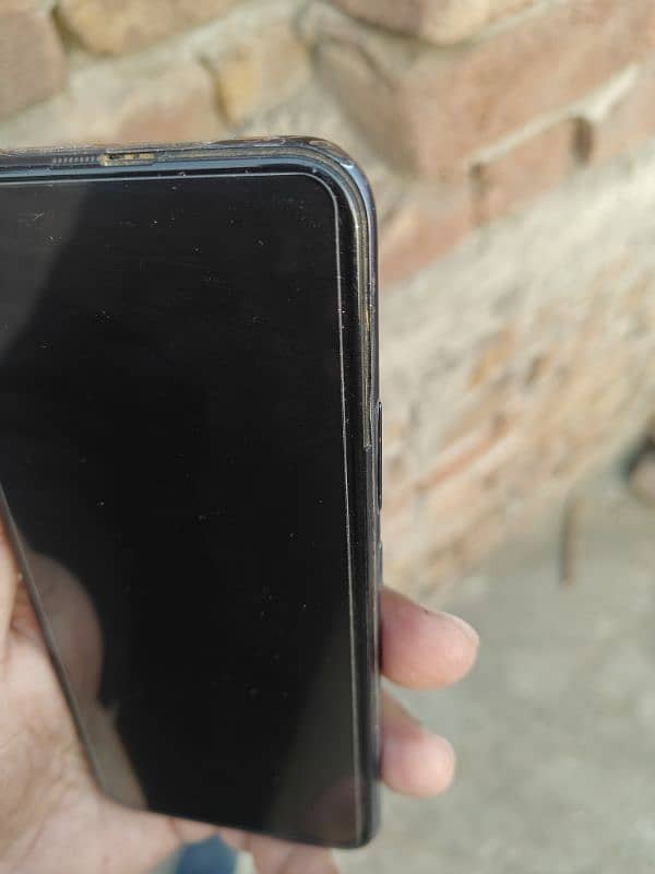 vivo v 17 pro 8GB 128 GB 3