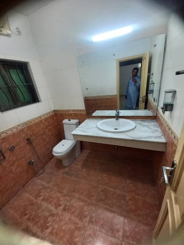 1 Kanal Lower portion for rent Pcsir society ph2 block B 5