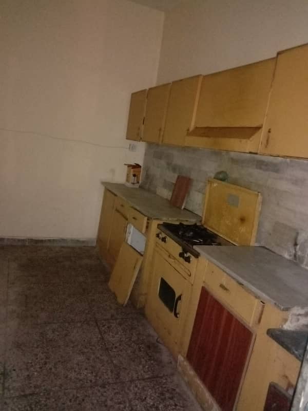 Top floor(2nd floor) portion for rent in I-10/1 for small family. 1