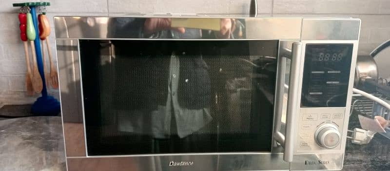 Grilling Microwave Oven 2