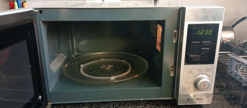 Grilling Microwave Oven 5