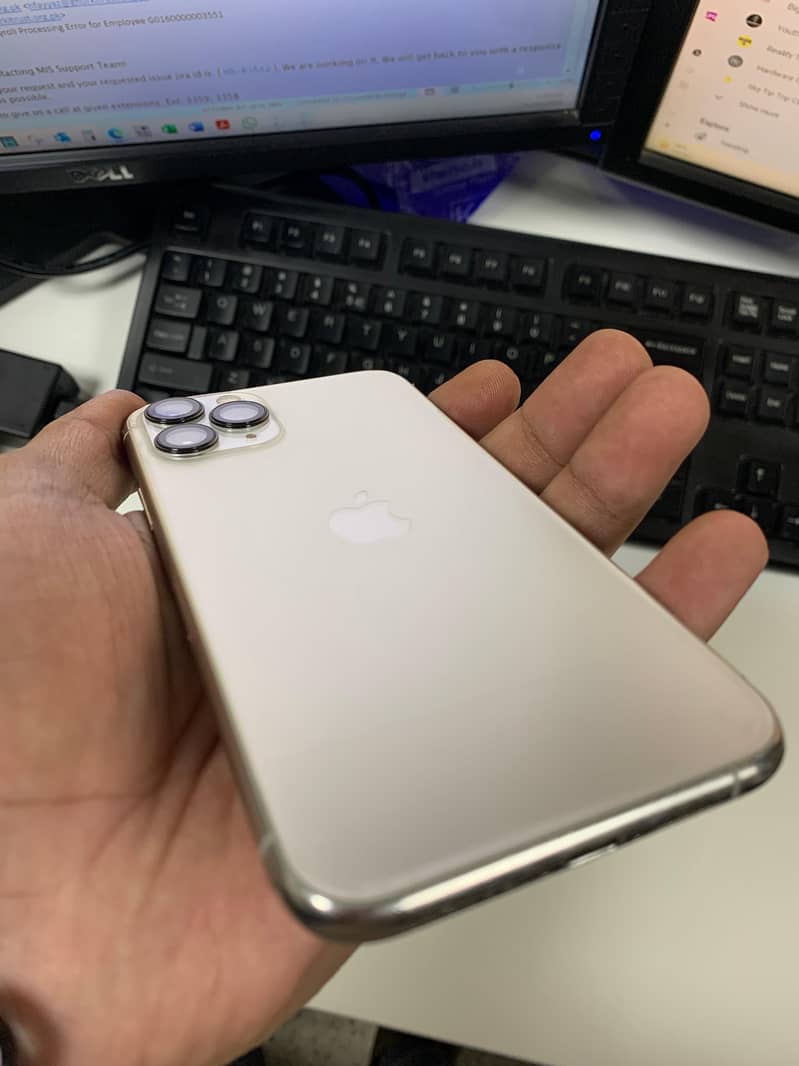 Apple iPhone 11 Pro 0