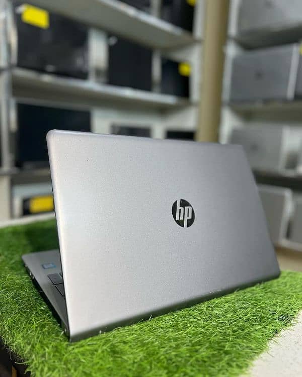 Hp Pavilion 15 series I5 8th Generation At Laptops collection 0