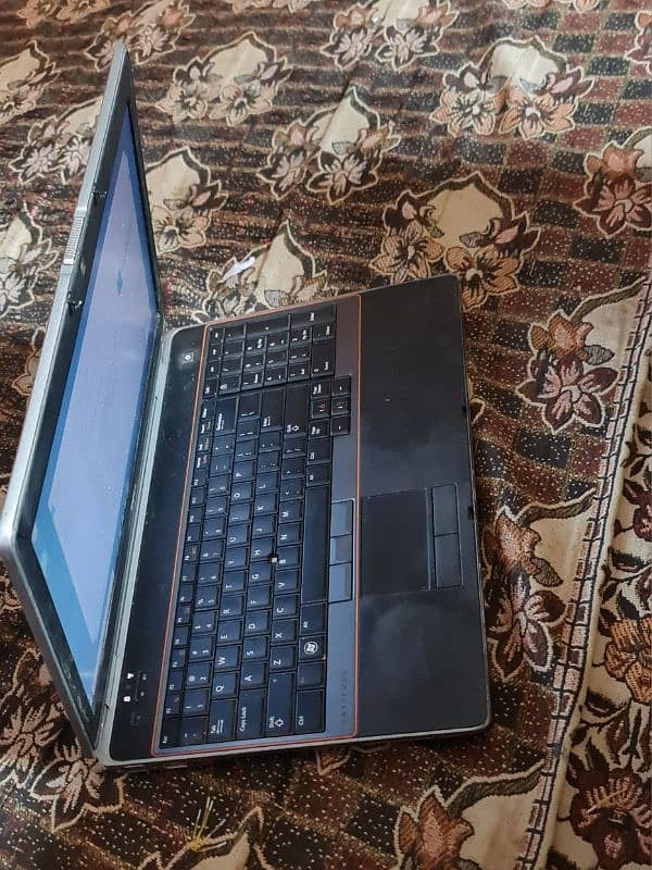 dell E6520 core i5 2nd generation 3