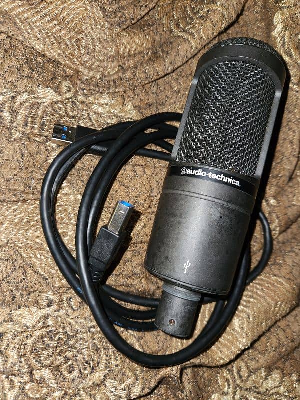 Audio Technica AT2020 USB Microphone 4