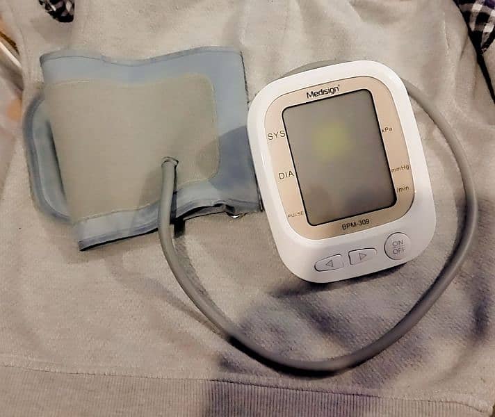 Blood Pressure Monitor 4