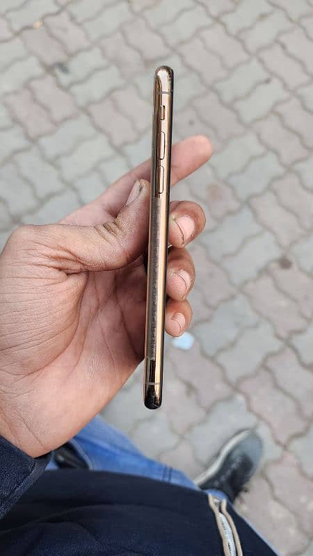 iphone xs pta approved total original 2