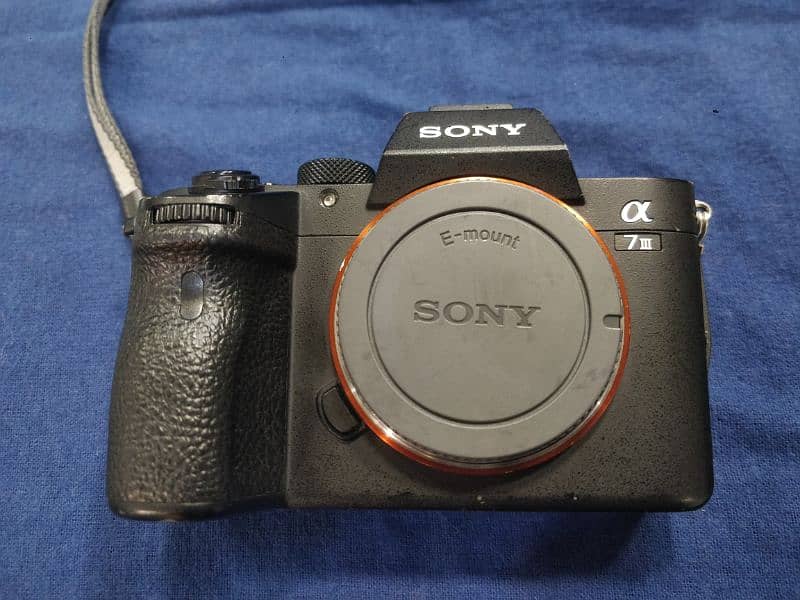 Sony A7lll body 0