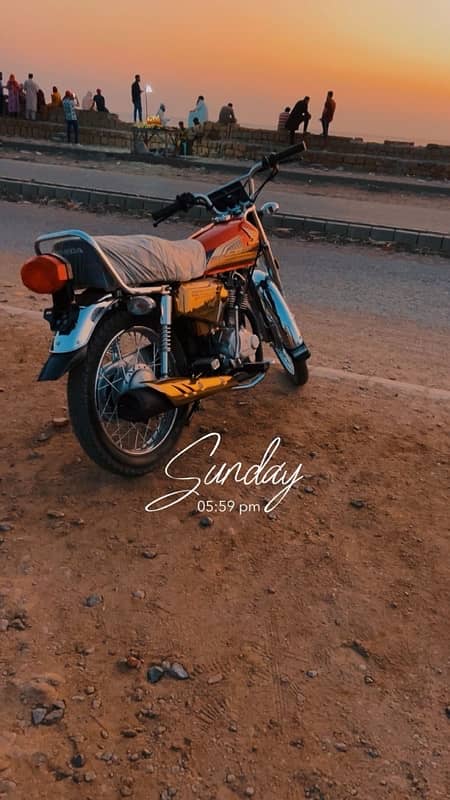 Honda CG 125 Special Edition Gold Urgent Sale 0