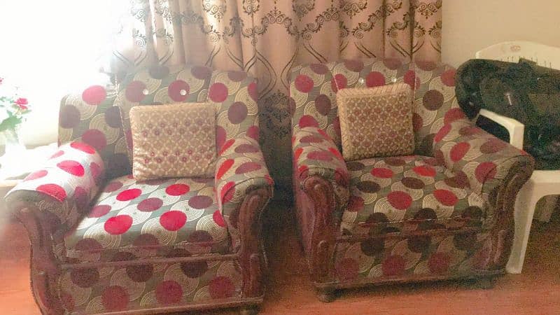 FIVE SEATER SOFA SET FOR SALE 1