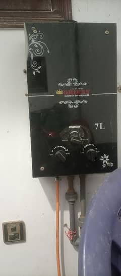 electric gyser new condition