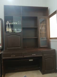 Modern design Big size divider in good condition