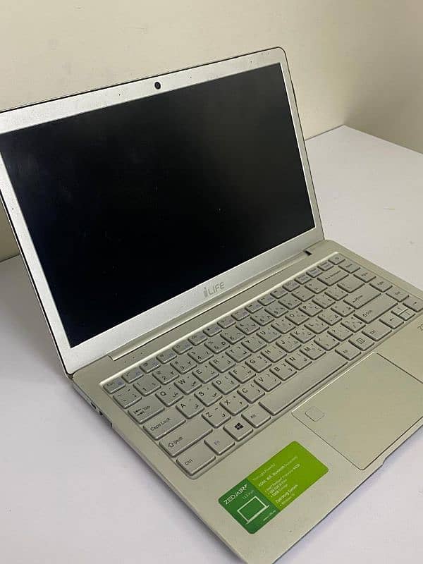 slim laptop 4