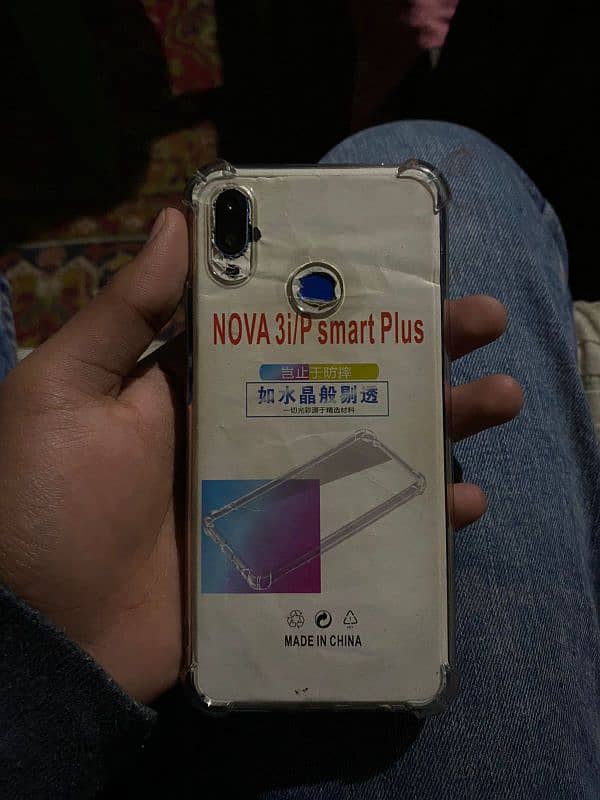 Huawei nova 3i 4/128 0