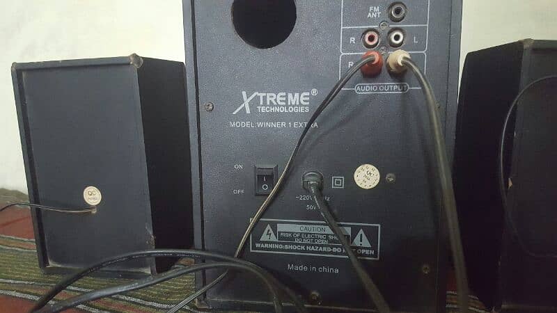 2.1 speakers system Xtreme Technologies brand 2