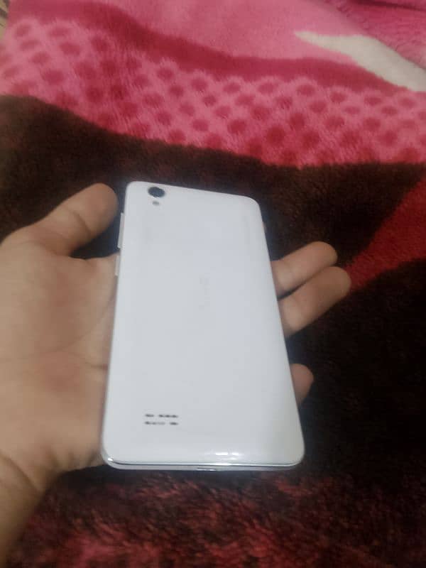 Vivo Y31 5