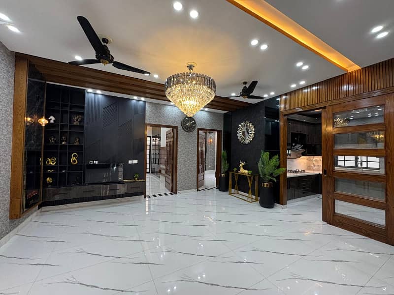 10.5 Marla Luxury Designer Corner & Facing Park House For Sale In Bahria Town Lahore 11