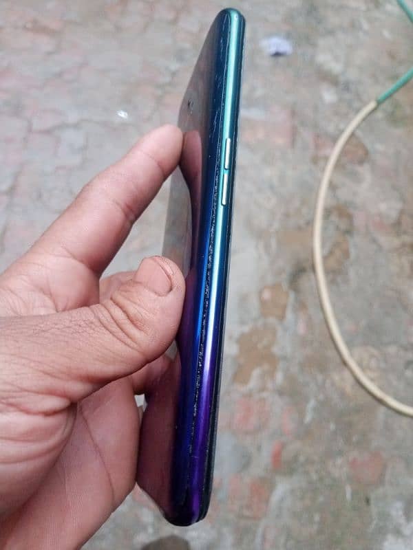 oppo Reno 2f box Sath hai  panel change hai bs 7