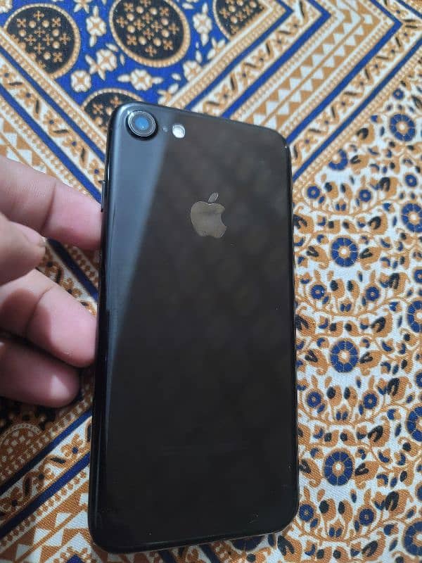 iPhone 7 128GB LLA PTA APPROVED Mint Condition 5