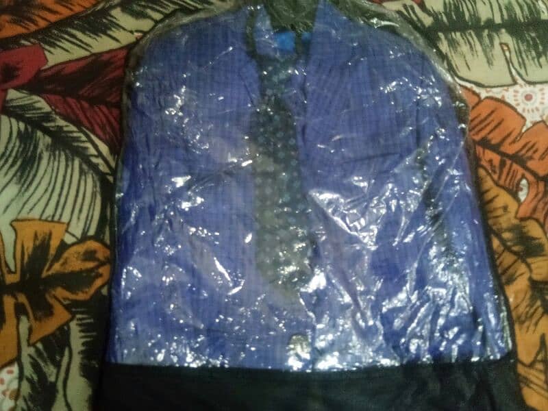 blue color pent coat coat size 22 and pent size 22 with shirt 10