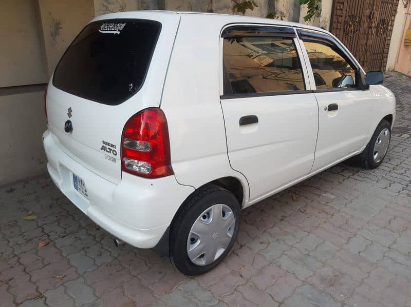 Suzuki Alto 2011 8