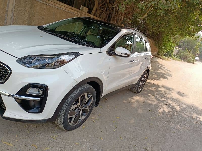 KIA SPORTAGE 1