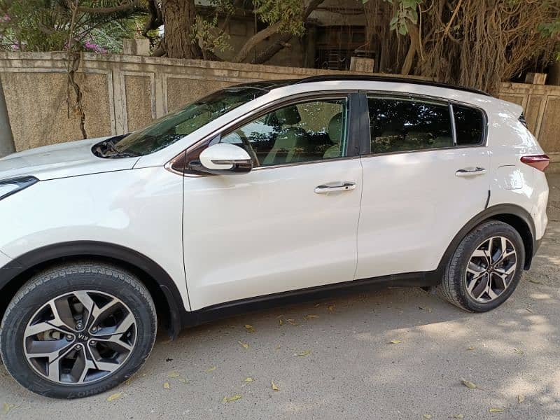 KIA SPORTAGE 9