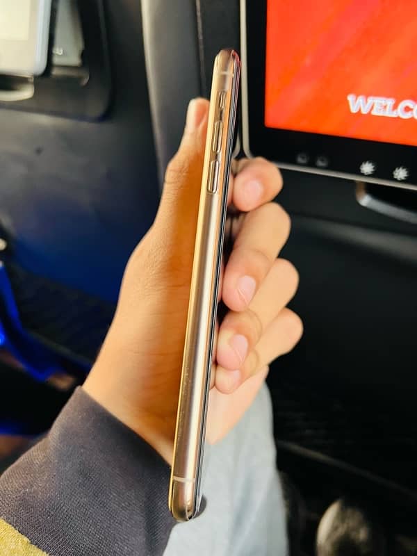 iPhone 11 Pro Max 256GB 2