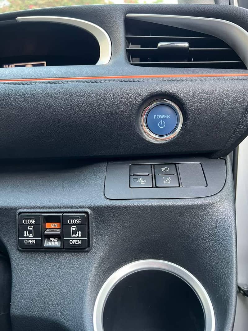 Toyota Sienta 2019 Push start 5