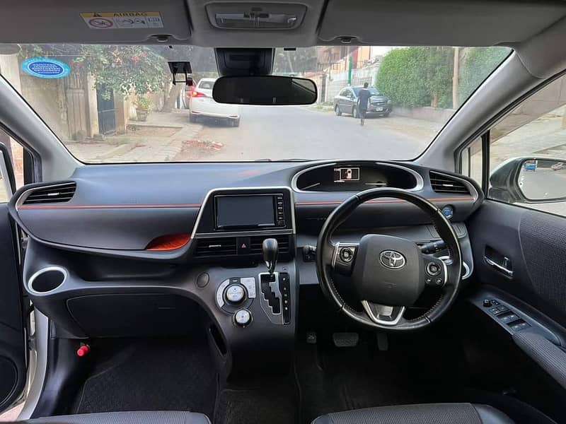 Toyota Sienta 2019 Push start 6