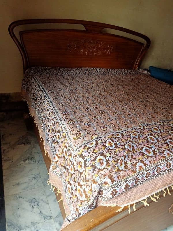 Pure Wood Double bed with mattress 0