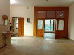 BEAUTIFUL UPPER PORTION AVAILABLE FOR RENT IN JOHAR TOWN