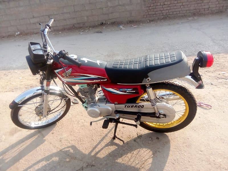 2014 Honda 125 in neat and clean original condition 2