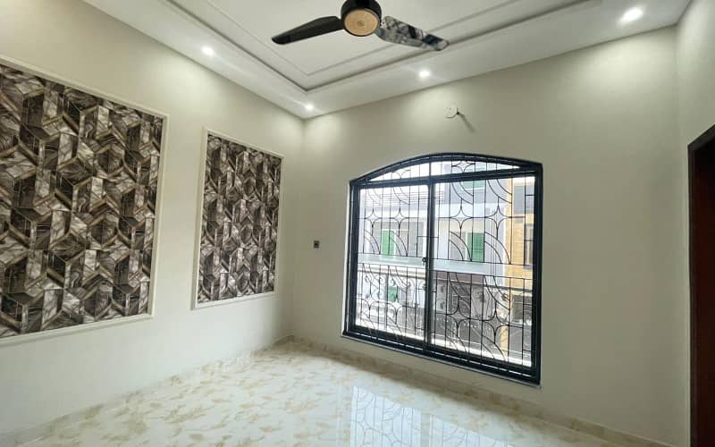 4 Marla luxury House available For Sale In Paragon City Lahore 13