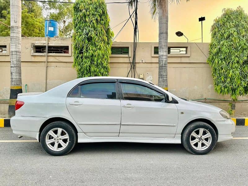 Toyota Corolla 2.0 D 2003 4