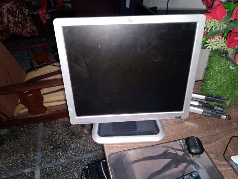 HP LCD 17 Inch Full working 1