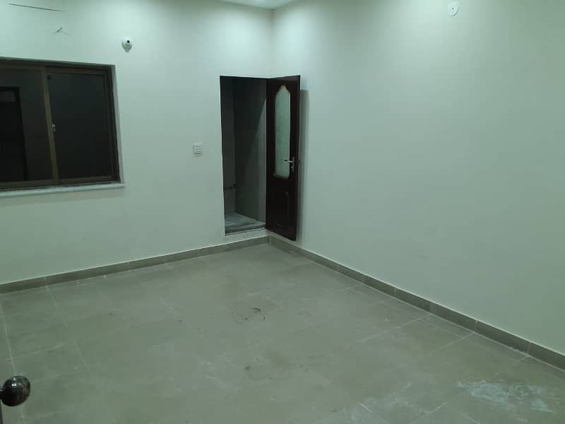 Firdous Market 2 Kanal House Suitable For Office Or School 7