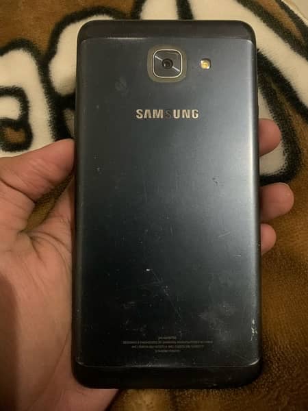 Samsung j7 max 4