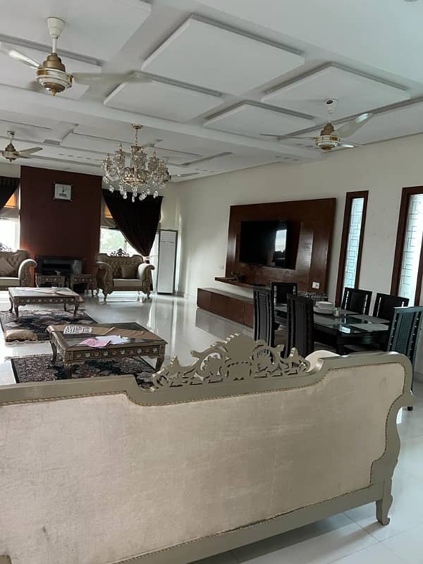 2 Kanal New Design Luxurious Bungalow For Sale in Bahria Town lahore 3