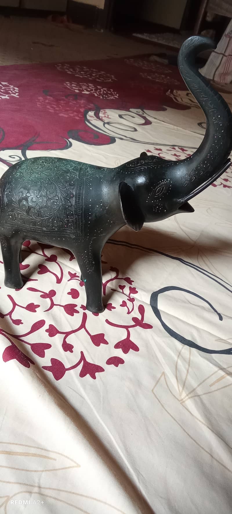 2 peetal elephants for decoration show pcs 3