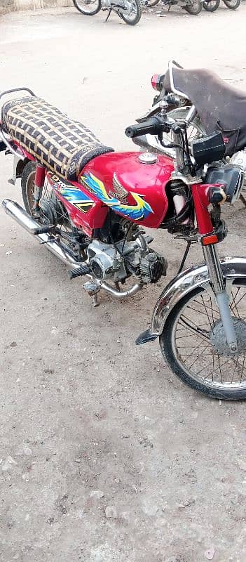 Honda 70 model 2021 Karachi no urgent sale all clear 0